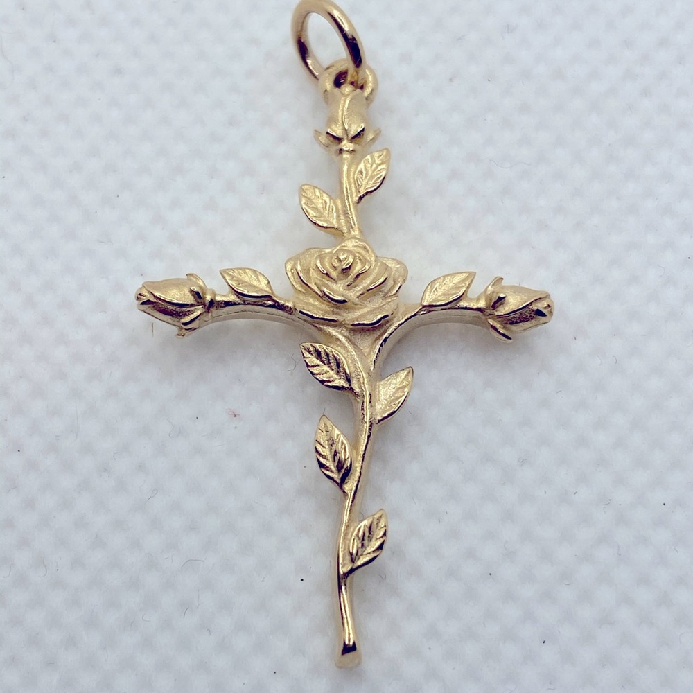 James Avery 14k Gold Rosebud Cross